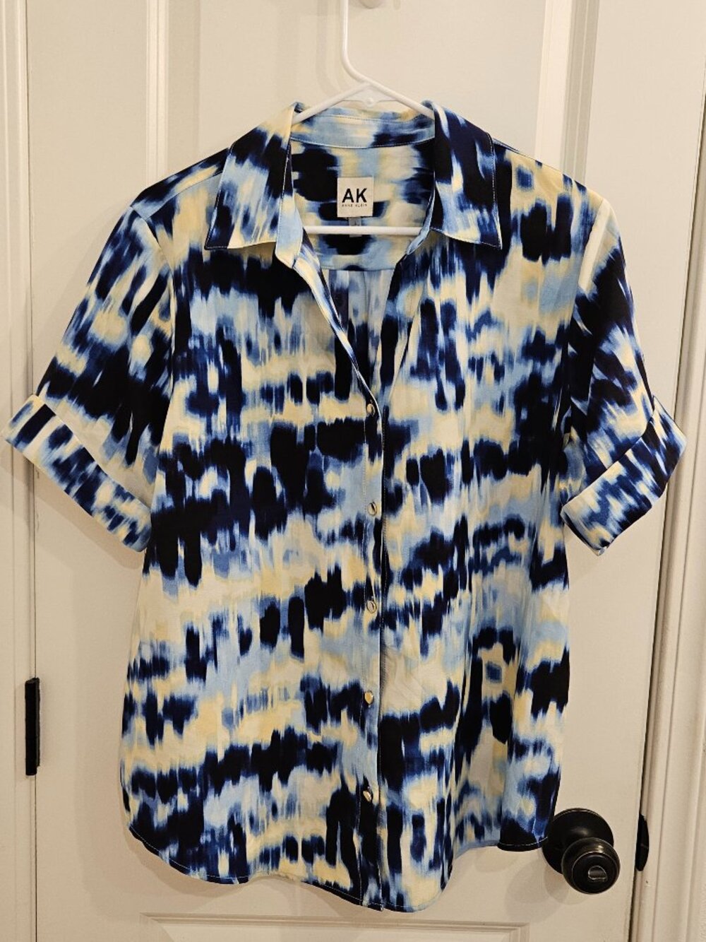 Anne Klein Button Down Shirt Blue Drip Dye Abstract Print Cuffed Sleeve L NWOT